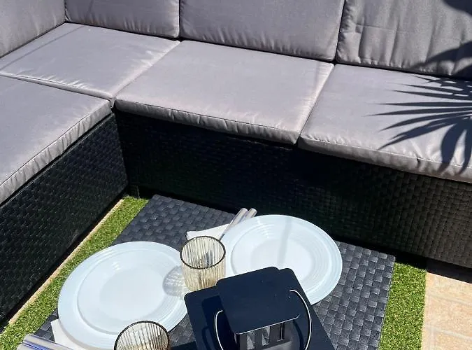 Daire Con Terraza En Alicante